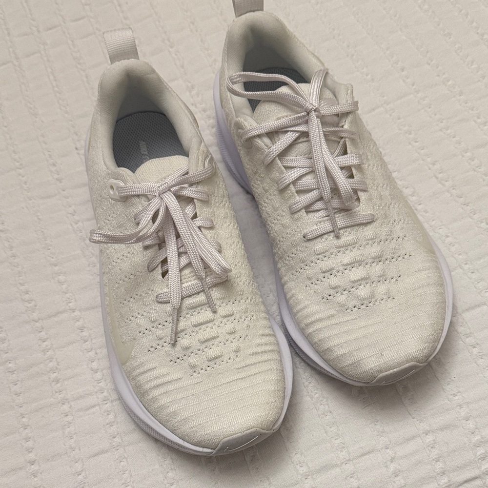 Nike Reactx Infinity Run 4 Triple White Sneakers